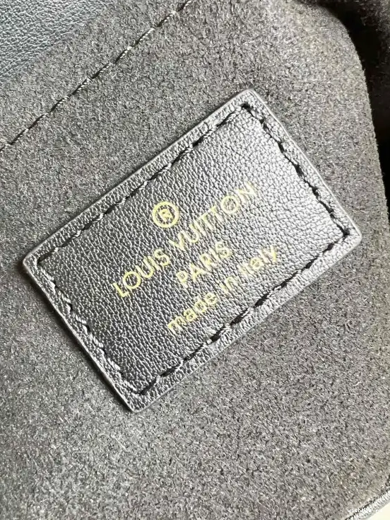 WIS WAVE CHAIN VUITTON PM LOUIS NEW BAG 0527